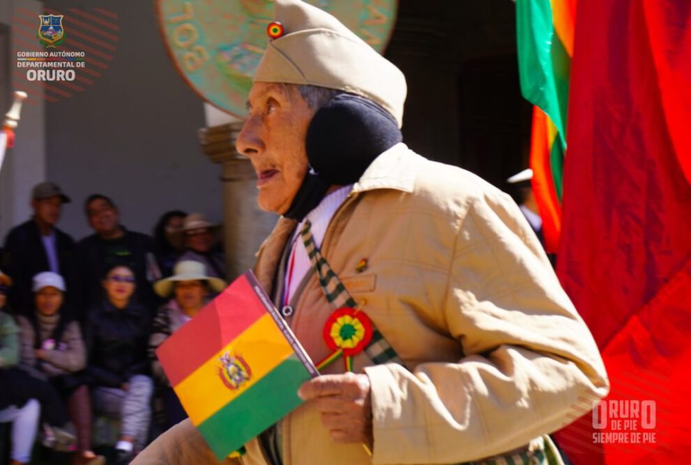 Desfile por la Patria en Oruro