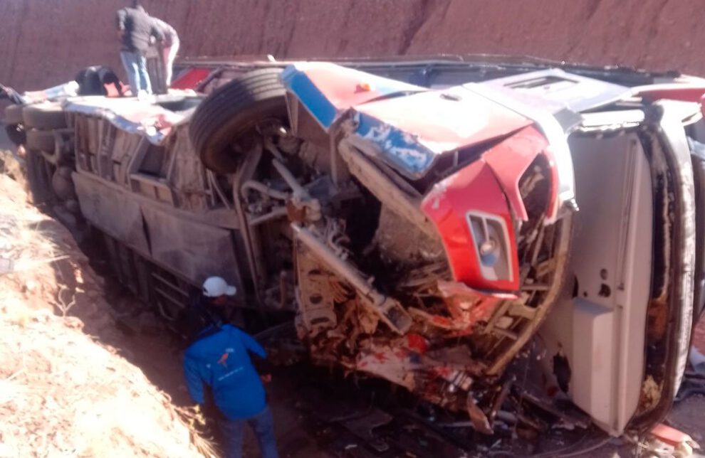 Accidente en Potosí deja al menos cinco muertos