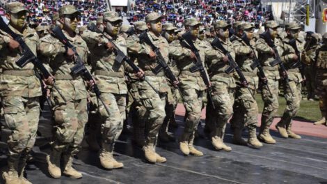 Homenaje a los héroes de la Independencia de Bolivia
