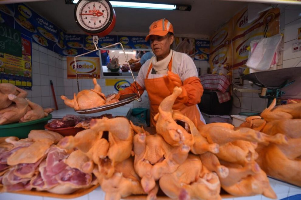 Aumento precio carne pollo en Santa Cruz