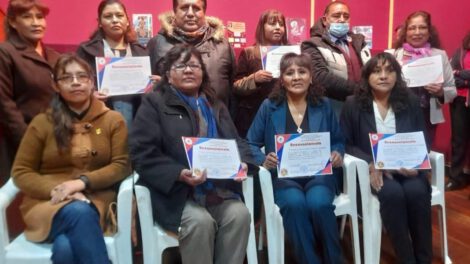 Reconocimiento a maestros por su producción intelectual