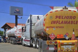 Sobreprecio de combustibles en YPFB