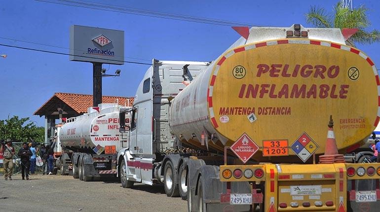 Sobreprecio de combustibles en YPFB