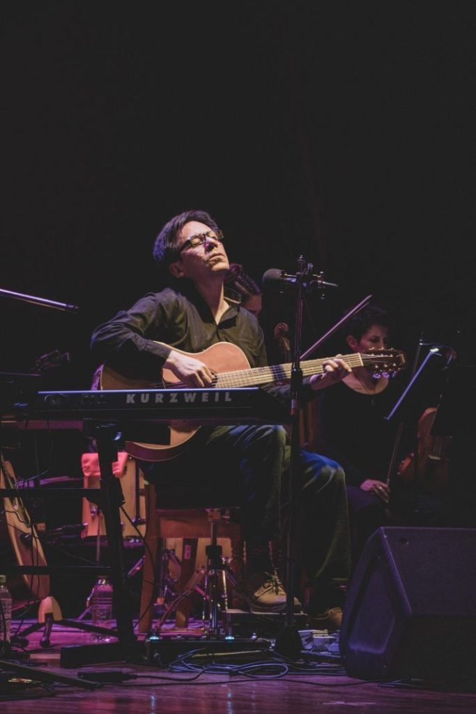 Teoría de Cuerdas de Rodrigo Grillo Villegas en Oruro