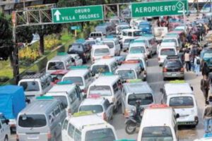 Paro de transporte en El Alto por aumento de pasajes