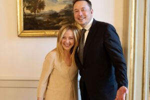 Elon Musk pelea Zuckerberg