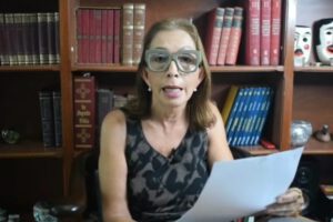 Denuncia de la senadora Centa Rek sobre el premio a Joel Hernández por negar medidas cautelares