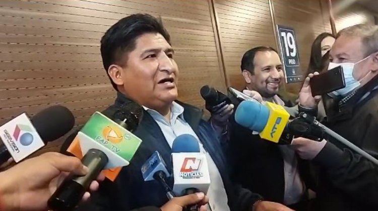 Ampliar mandato de magistrados propuesto por Andrés Flores