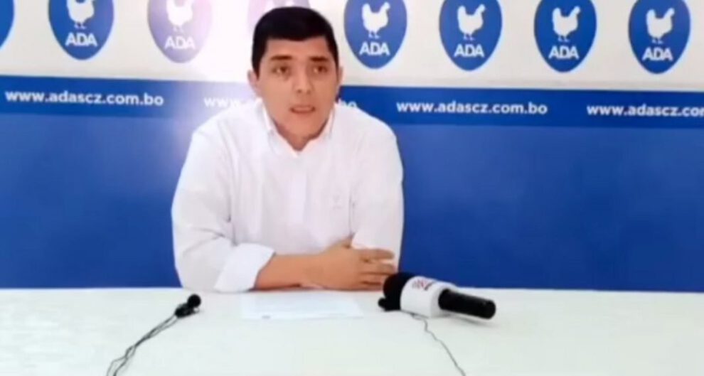 Bloqueos en carreteras afectan a la industria avícola en Santa Cruz