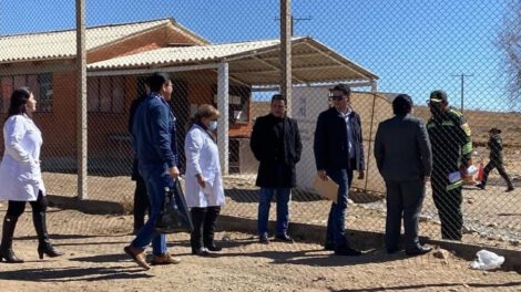 Salud del gobernador Luis Fernando Camacho evaluada por junta médica en el penal de Chonchocoro