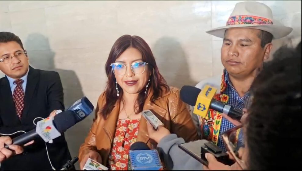 Senadora Elena Judith Aguilar denuncia persecución política interna