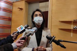 Reclamo contra Boliviana de Aviación por retraso en vuelo
