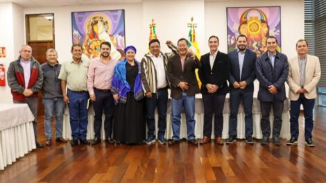 Reunión sobre seguridad alimentaria entre Gobierno y empresarios agrícolas