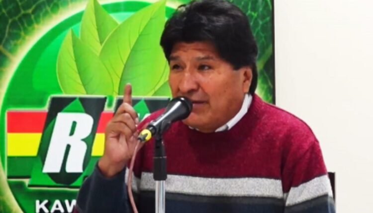 Evo Morales acusa a Luis Arce de ordenar gasificación en congreso sindical en El Alto