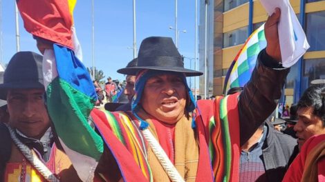 Lucio Quispe asume la dirigencia de la Csutcb