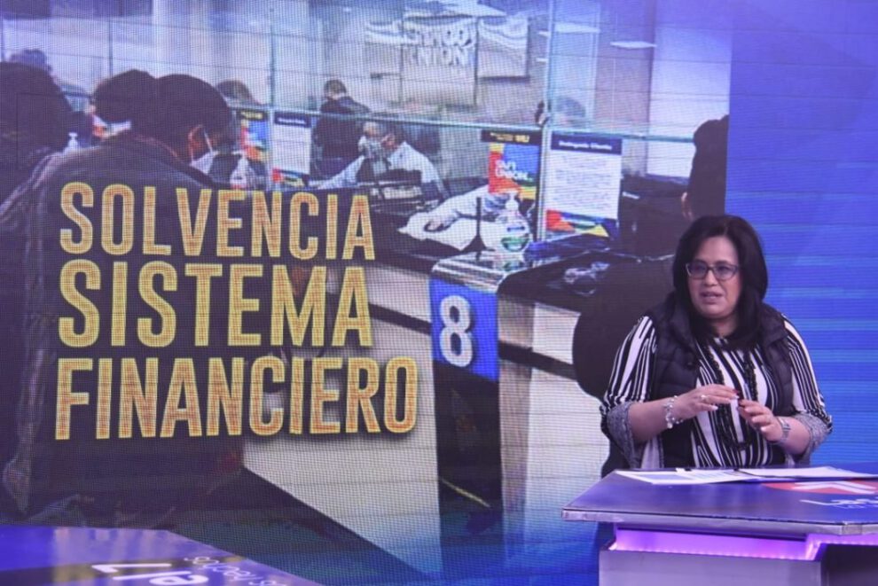 Comisiones bancarias por transferencias internacionales disminuyen