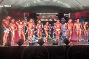 Miss y Míster Novatos 2023 en el torneo de fisicoculturismo en Oruro