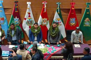 Reunión entre los líderes de la Adepcoca y el ministro de Gobierno, Eduardo del Castillo