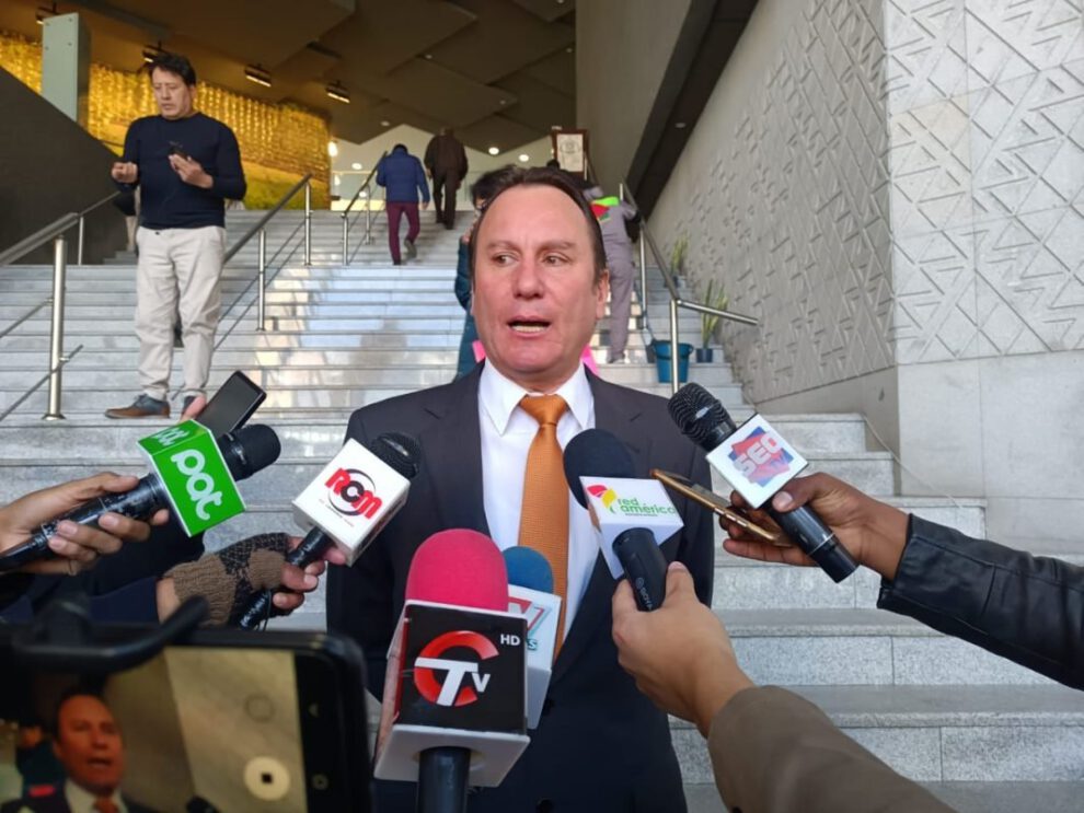 Denuncias por extorsión y estupro contra diputado del MAS