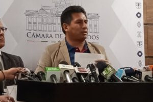 Denuncia a la UPEA por la emisión de títulos irregulares