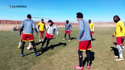 CDT Real Oruro entrena con la esperanza de comenzar ganando