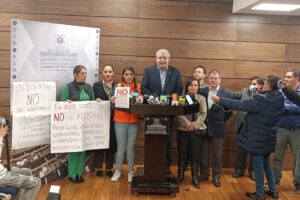 Renuncia de diputado del MAS por denuncias de extorsión