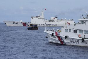 Guardia Costera China bloquea embarcaciones filipinas