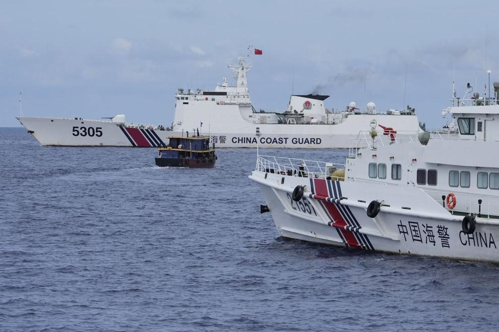 Guardia Costera China bloquea embarcaciones filipinas
