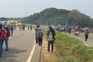 Bloqueo en Buena Vista por construcción de carretera