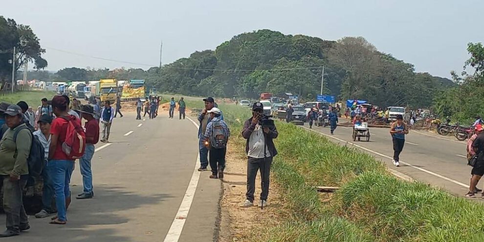 Bloqueo en Buena Vista por construcción de carretera