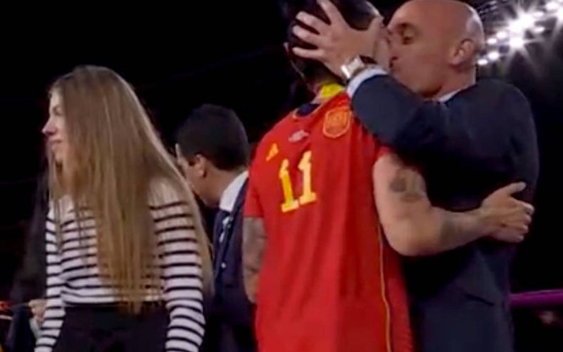 Procedimiento disciplinario contra Luis Rubiales por beso sin consentimiento a Jenni Hermoso