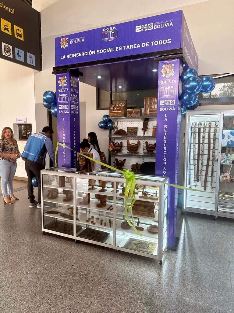 Cárceles Productivas en el aeropuerto internacional de Viru Viru