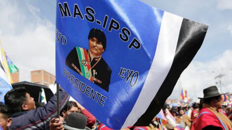 La dirección nacional del Movimiento Al Socialismo se declara en emergencia para defender liderazgo de Evo Morales