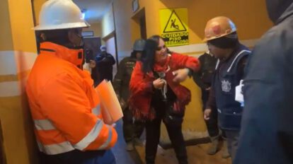 Agresión a María Galindo en Huanuni