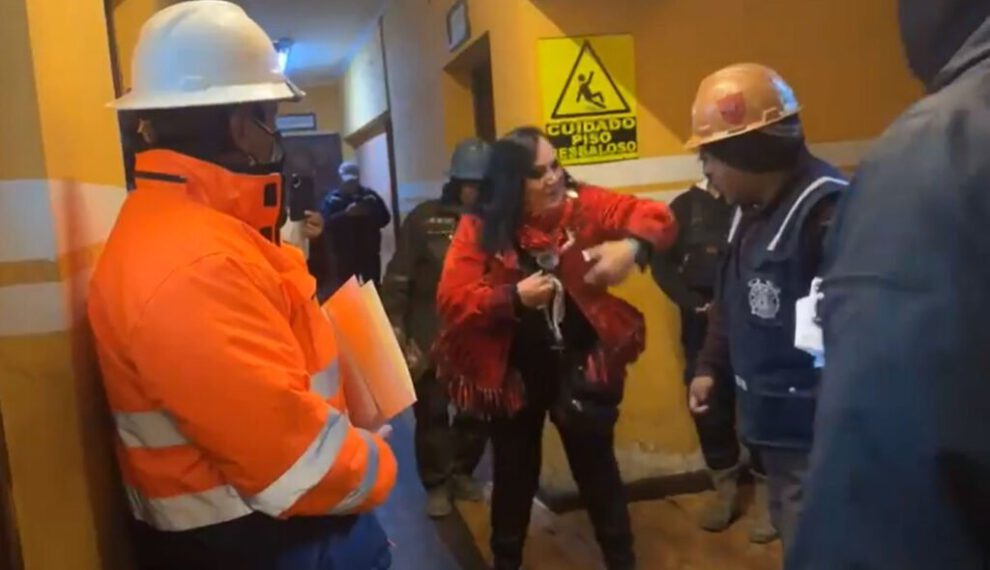 Agresión a María Galindo en Huanuni