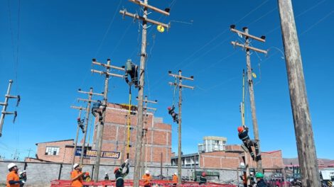 Rodeo Interno de Linieros en ENDE DeOruro
