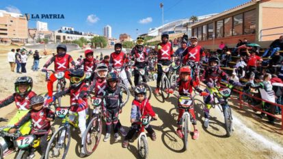 Selección orureña de bicicross en el torneo nacional