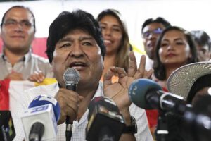 Evo Morales acusa al Gobierno de satanizar la suspensión de los bloqueos en Bolivia