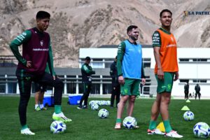 Selección boliviana en entrenamientos para eliminatorias mundialistas 2026