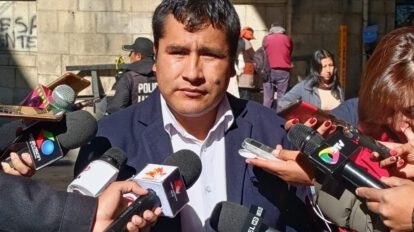 Israel Huaytari pide prudencia sobre Jáuregui