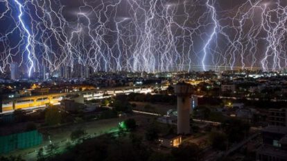 Tormenta eléctrica en India