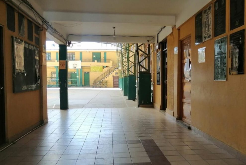 Proceso disciplinario contra profesora por violencia psicológica en Oruro
