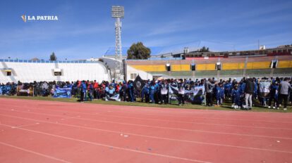 Inauguración del campeonato de la División Infantojuvenil