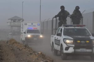 Gobernador Camacho es trasladado a un hospital en medio de operativo policial