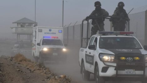 Gobernador Camacho es trasladado a un hospital en medio de operativo policial