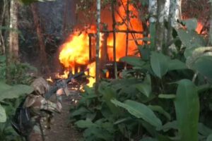 Destrucción de megalaboratorios de cocaína en el Chapare