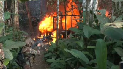 Destrucción de megalaboratorios de cocaína en el Chapare