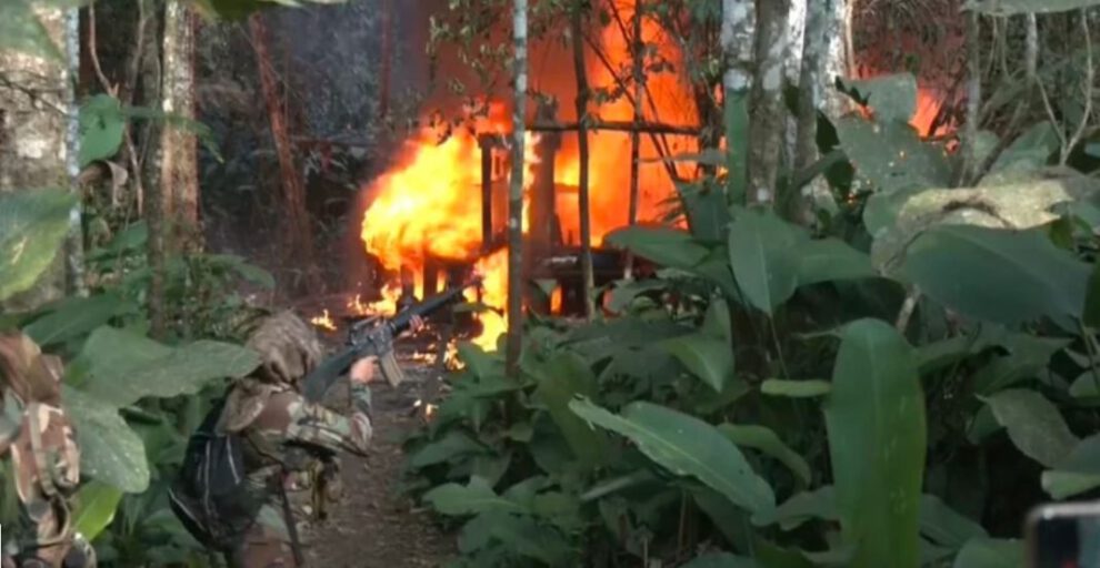 Destrucción de megalaboratorios de cocaína en el Chapare