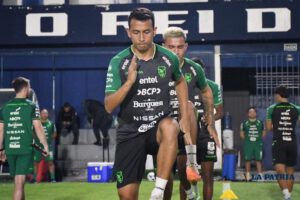 Roberto Fernández entrenando con la selección boliviana