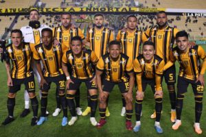 Molestia en los jugadores The Strongest por la anulación de los torneos